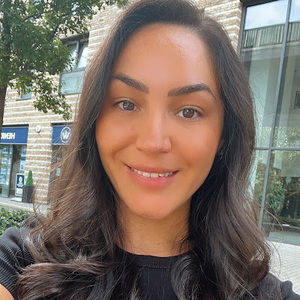 Meet your Posher, Mariela